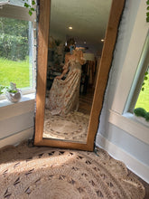 Load image into Gallery viewer, Preorder allow 6-8 week -Always and Forever dress in Daisy crinkle