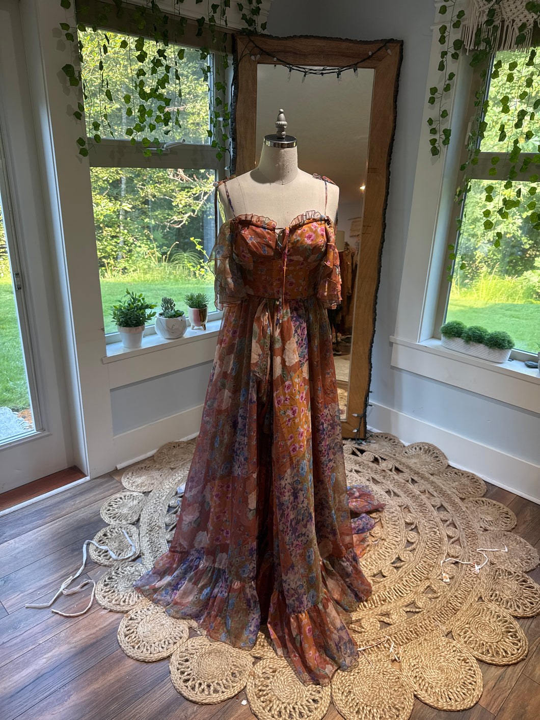 Ready to ship poetry sample sale small flaw on inside seam