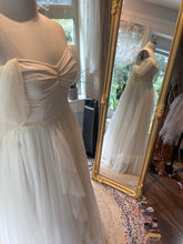 Load image into Gallery viewer, Ready to ship sample sale Ivory love bird dress with tulle and cotton lining