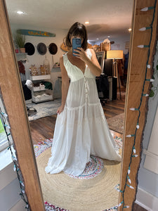 Ready to ship Obsess About It dress sleeveless ivory has pockets