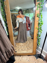 Load image into Gallery viewer, Package 2 Hand dyed feel the joy brown/grey with hand dye euphoria top