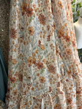 Load image into Gallery viewer, Dreams Like These dress in crinkle Daisy