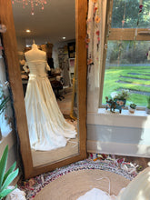 Load image into Gallery viewer, Ready to ship sample sale New style! The Verily dress in linen, cotton, lace ivory fits sm-large (lace sleeves detach)
