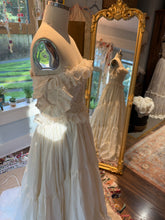 Load image into Gallery viewer, Ready to ship sample sale New style! The Verily dress in linen, cotton, lace ivory fits sm-large (lace sleeves detach)