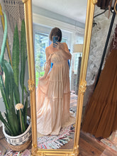 Load image into Gallery viewer, (Beige ) Ready to ship beige  you glow girl sleeveless flash sale