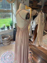 Load image into Gallery viewer, Ivory tulle robe comes with slip dress ready to ship sale