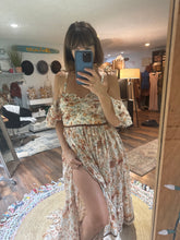 Load image into Gallery viewer, Preorder allow 6-8 week new style poetry Frolick hybrid dress Daisy crinkle