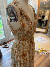 Load image into Gallery viewer, Ready to ship  The kindest heart dress Daisy crinkle