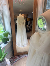Load image into Gallery viewer, Ready to ship sample sale Ivory love bird dress with tulle and cotton lining
