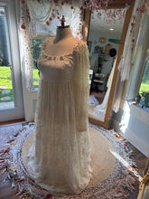 Load image into Gallery viewer, Ready to ship Oh lover lace dress in extended plus sized 2-3 x