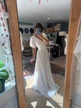 Load image into Gallery viewer, Ready to ship off white soulmate short sleeve dress