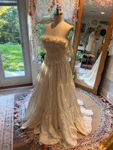 Load image into Gallery viewer, Ready to ship sample sale New style! The Verily dress in linen, cotton, lace ivory fits sm-large (lace sleeves detach)
