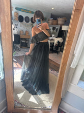 Load image into Gallery viewer, Flash sale ready to ship three top one skirt