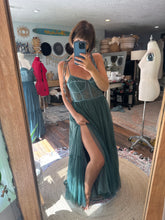 Load image into Gallery viewer, (Dress lining has dye flaw) Hand dyed hey babe in emerald flash sale ready to ship comes with a lace top as shown