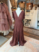 Load image into Gallery viewer, Ready to ship brown cotton crinkle soul mate dress with lace sleeves