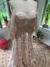 Load image into Gallery viewer, (Two top one skirt) Flash sale ready to ship two piece floral dress fits bigger busts