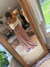 Load image into Gallery viewer, Three tops with one skirt deal