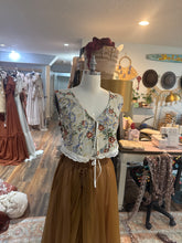 Load image into Gallery viewer, (Reserved) ready to ship ivory skirt plus vests