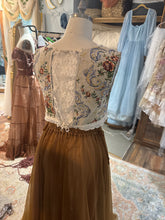 Load image into Gallery viewer, (Reserved) ready to ship ivory skirt plus vests