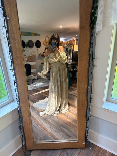 (Rts) Light lover ivory ready to ship two piece dress