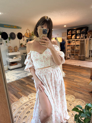 Flash sale ready to ship two piece floral dress fits bigger busts
