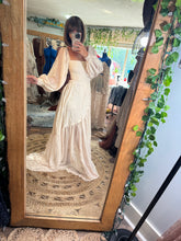 Load image into Gallery viewer, Preorder 6 to 8  weeks for ivory glory dress