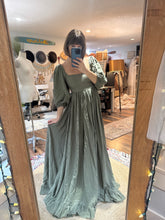 Load image into Gallery viewer, (Rts) Ready to ship sale oh lover olive with 3/4 sleeve