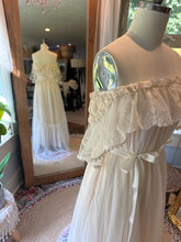 Load image into Gallery viewer, One of a kind Ready to ship sample sale Beatrice dress in tulle and lace lined in linen cotton