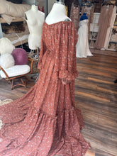 Load image into Gallery viewer, Ready to ship full figure ruffle me Open crinkle floral dress sale