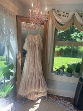 Load image into Gallery viewer, Sample sale ready to ship Opaline in size xl (would fit a bigger size large) champagne ivory