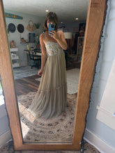 Load image into Gallery viewer, Small dye flaw ready to ship hey babe dress lined
