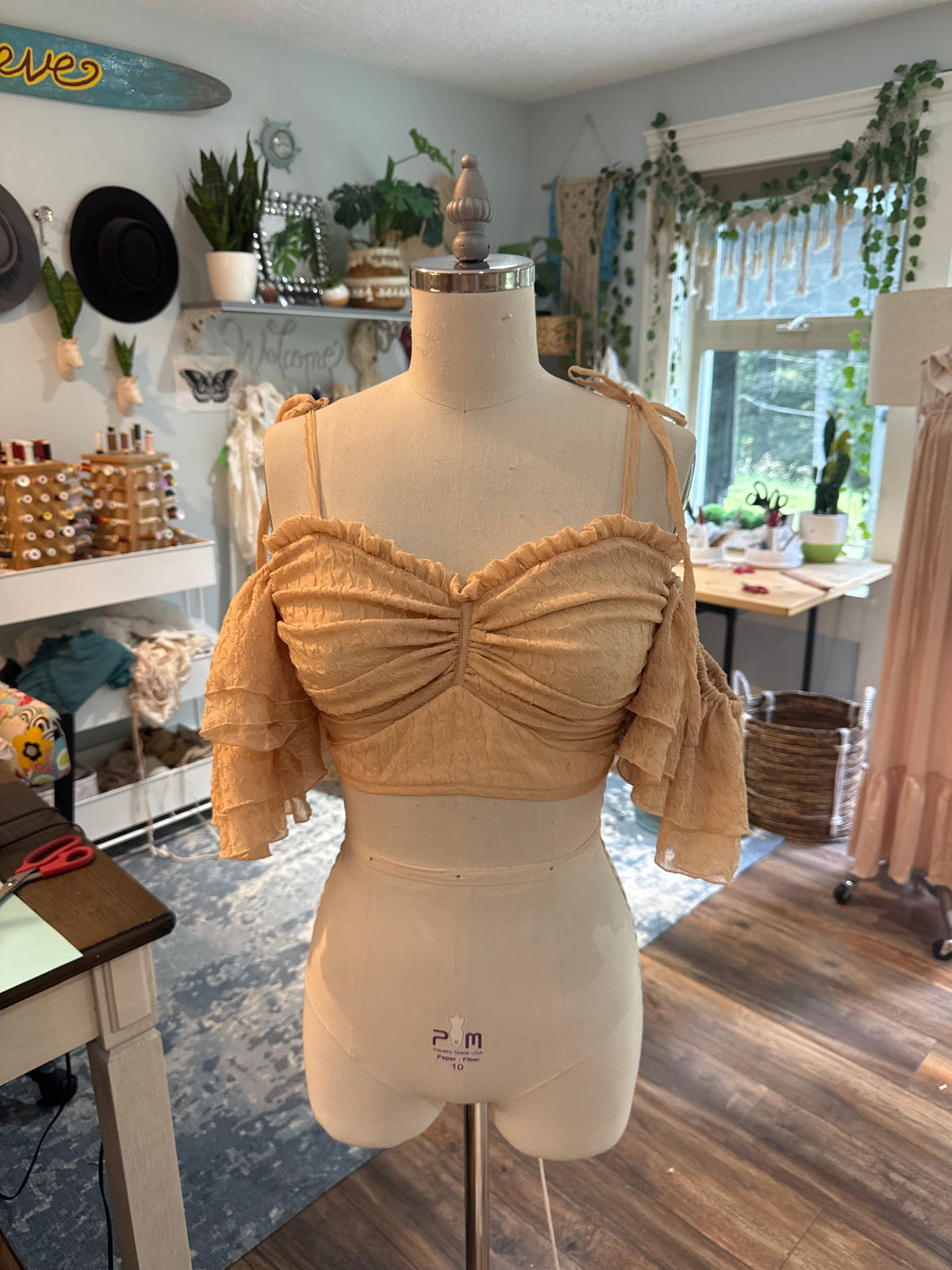 Ready to ship poetry top golden beige