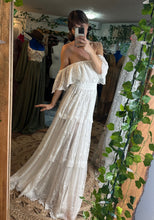 Load image into Gallery viewer, Preorder off white  lace show off those shoulders lined in chiffon