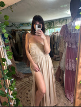 Load image into Gallery viewer, (In stock) Ready to ship mega sale light nudes slip fits adjustable xs to xl