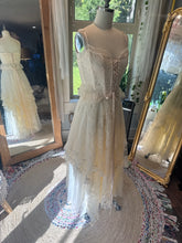Load image into Gallery viewer, Preorder allow 6-8 week layers corset two piece dress in lace and tulle