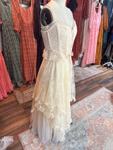 Load image into Gallery viewer, Preorder allow 6-8 week layers corset two piece dress in lace and tulle