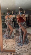 Load image into Gallery viewer, Two tops and a skirt ready to ship