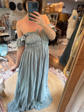 Load image into Gallery viewer, Amazing three dress package! Ready to ship